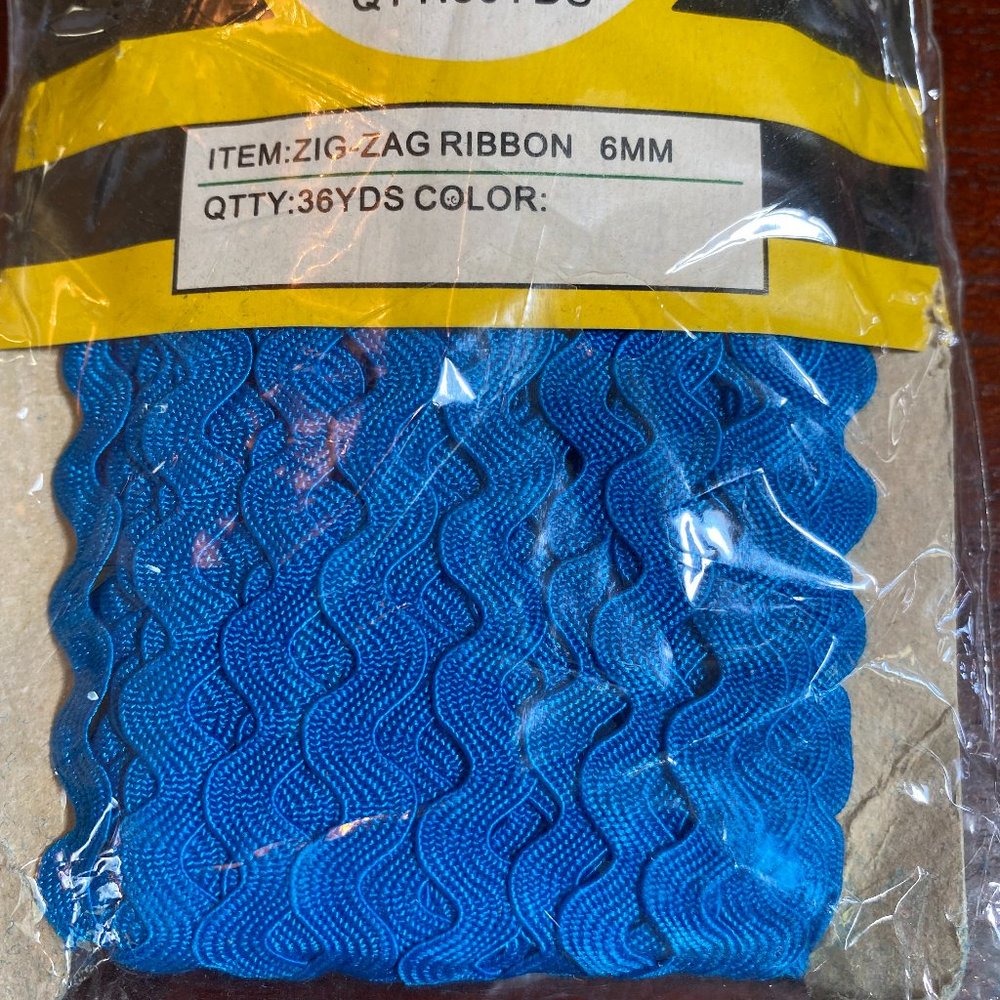 Aqua Fantasy 6mm Ric Rac - Picture 2 of 2